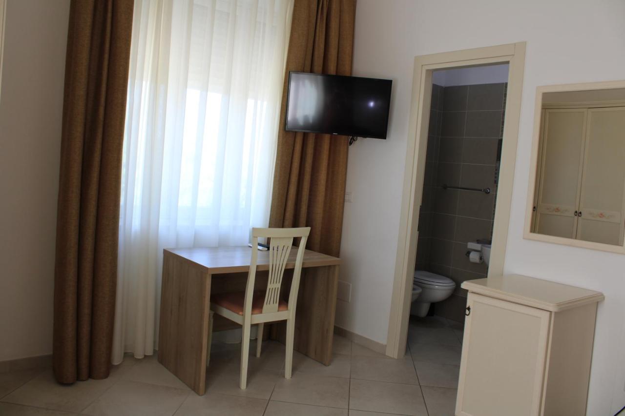 Afrodite Hotel Scalea Luaran gambar
