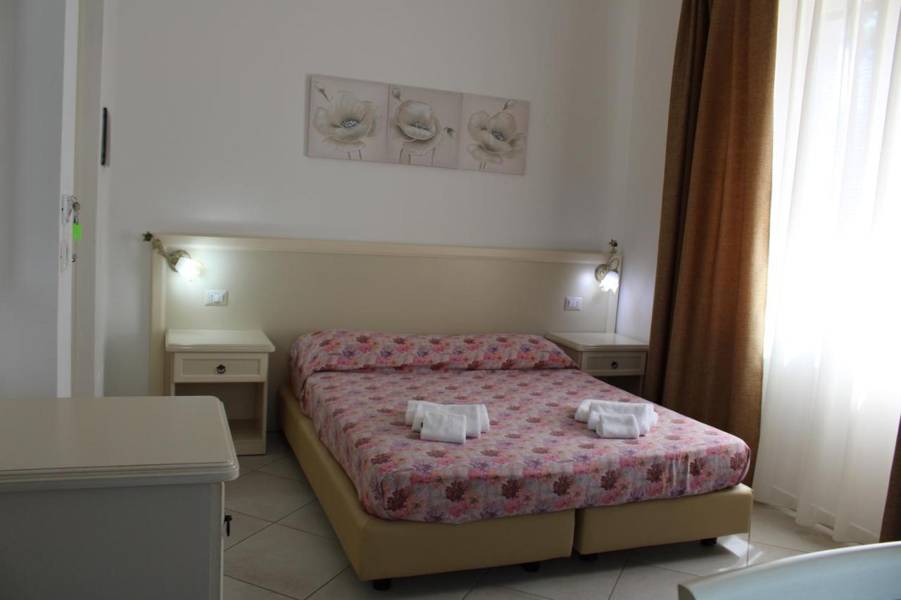 Afrodite Hotel Scalea Luaran gambar