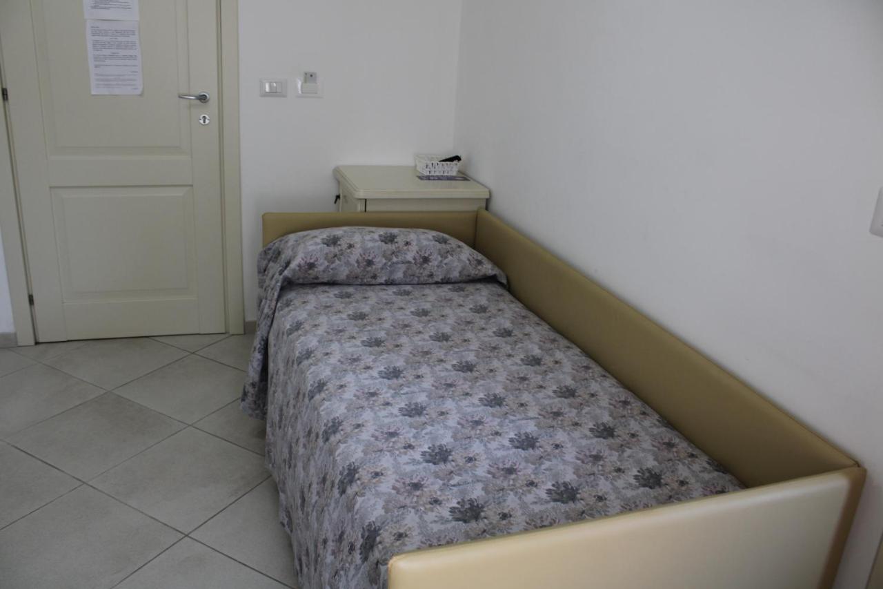 Afrodite Hotel Scalea Luaran gambar