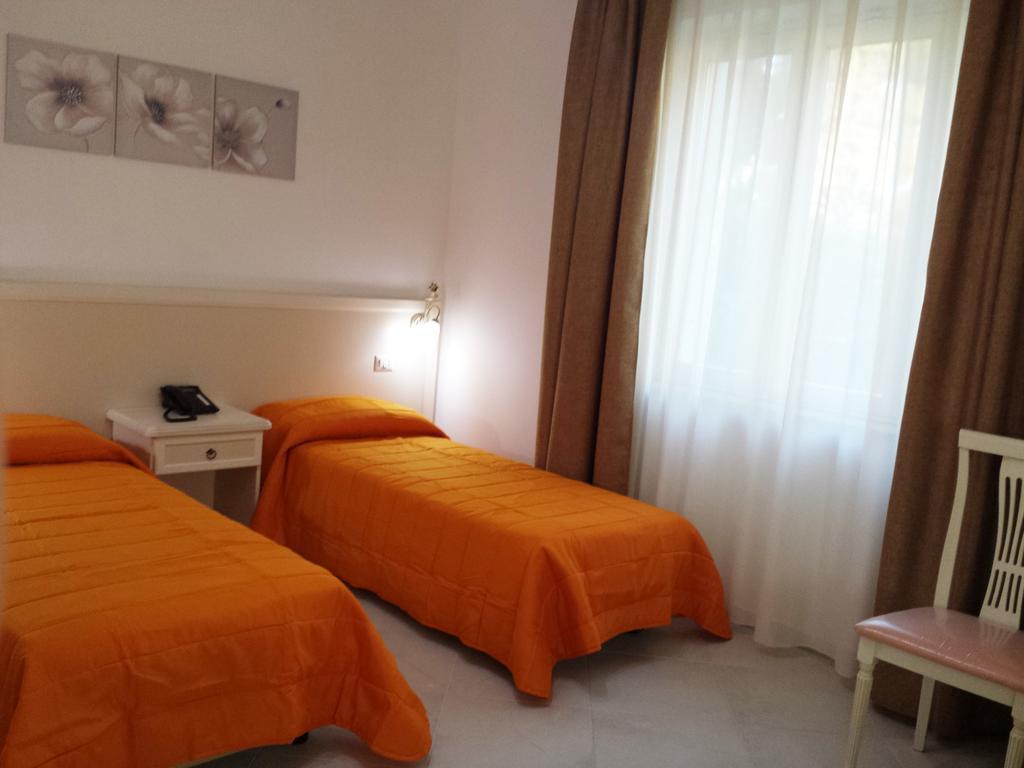 Afrodite Hotel Scalea Luaran gambar