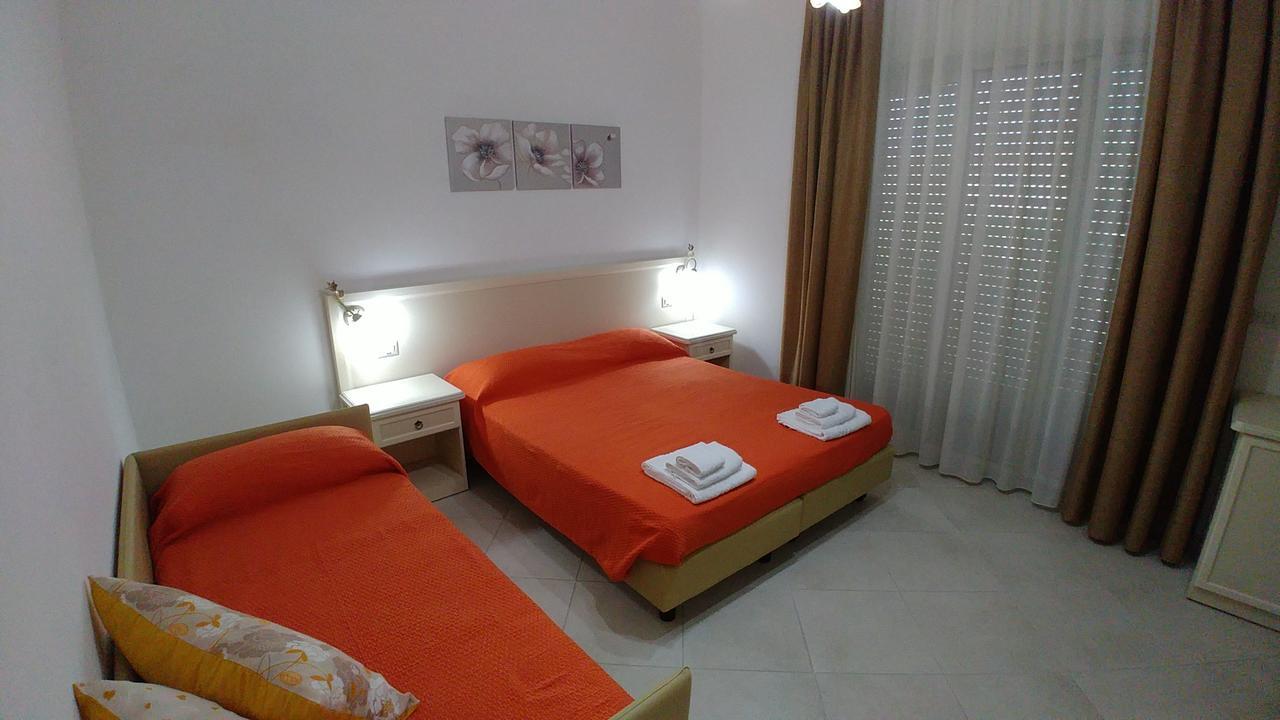 Afrodite Hotel Scalea Luaran gambar