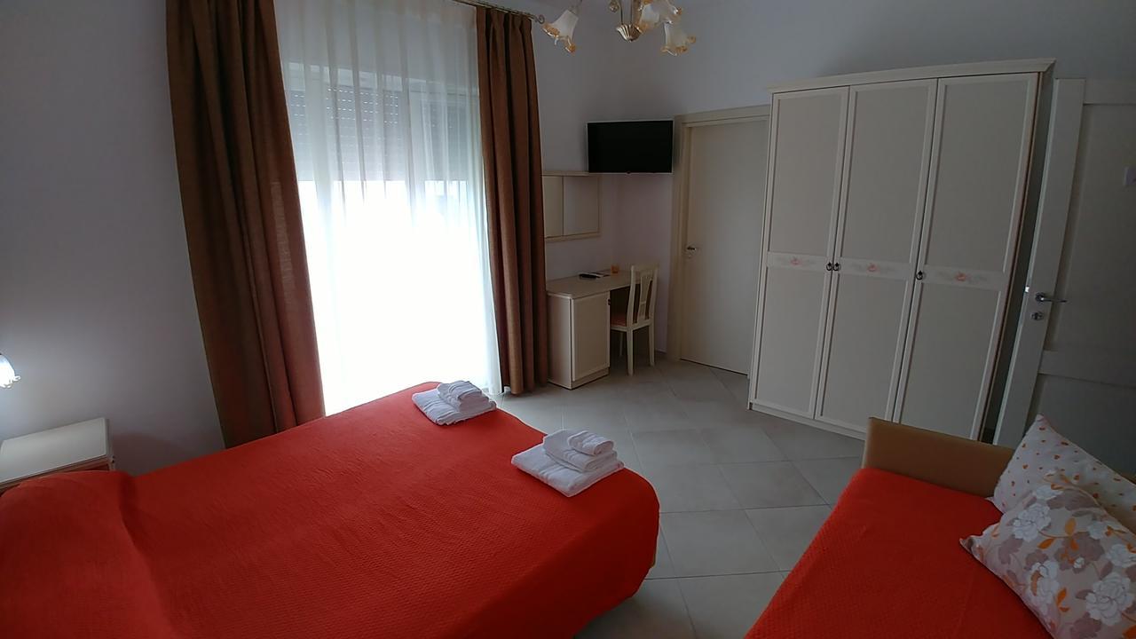 Afrodite Hotel Scalea Luaran gambar